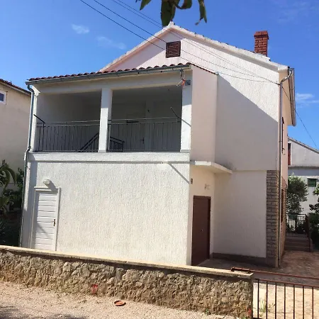 Sunny Star Apartment
