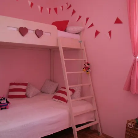 Sunny Star Apartment *
